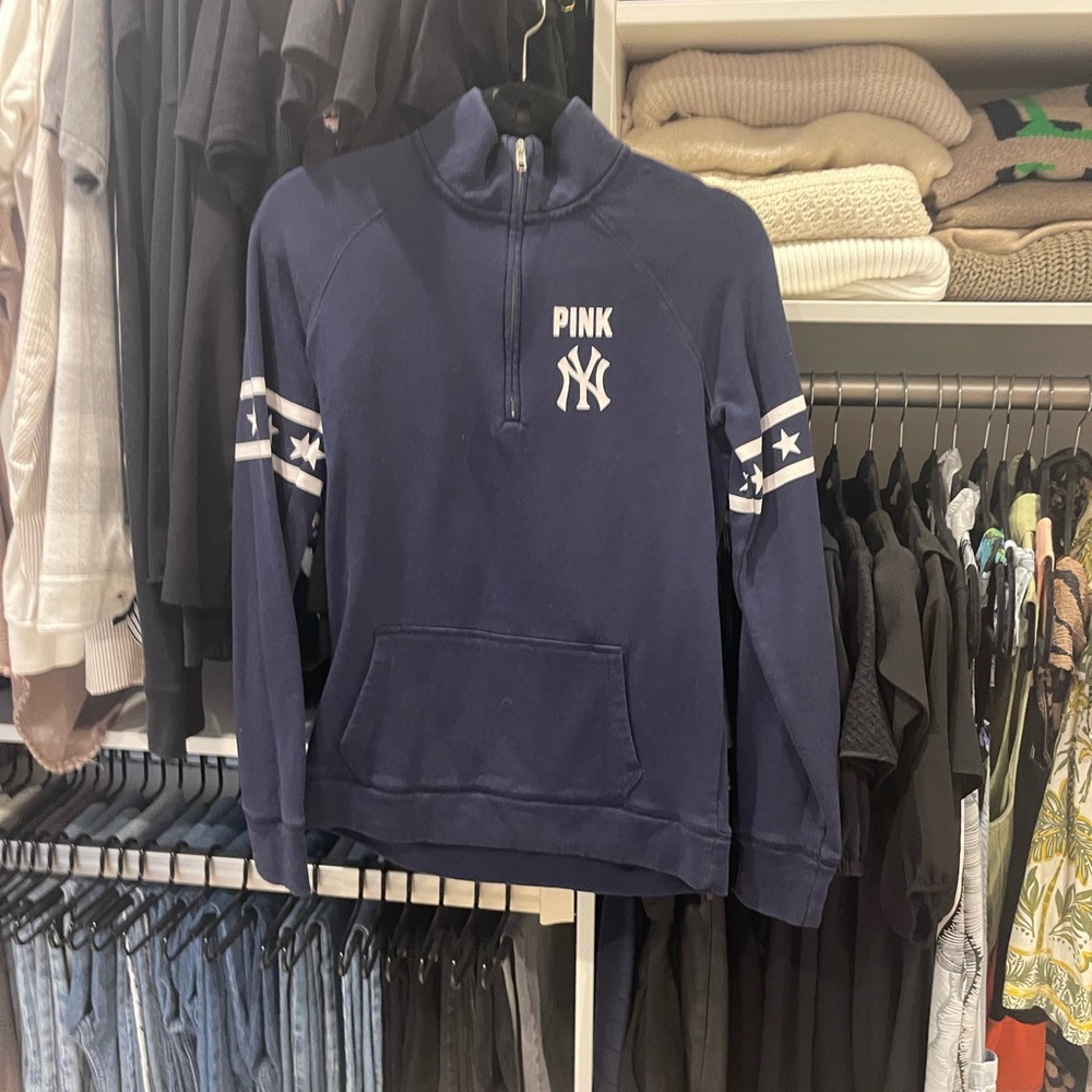 Yankees women’s sweater